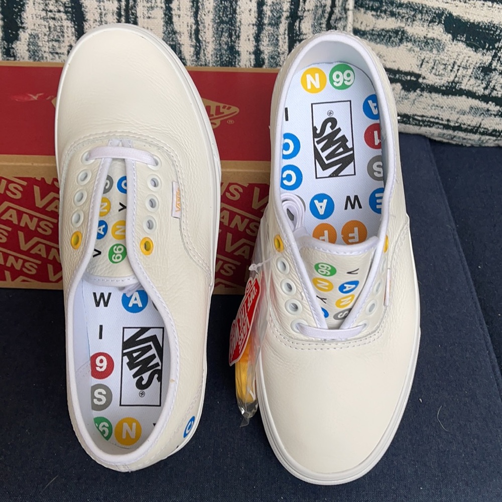 Vans Authentic NYC True White/True White WMNS - Picture 13 of 16